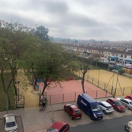 Vistas Desde Montequinto Apartman Dos Hermanas Kültér fotó