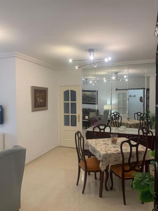Vistas Desde Montequinto Apartman Dos Hermanas Kültér fotó