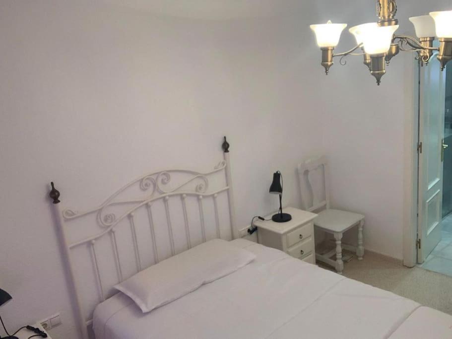 Vistas Desde Montequinto Apartman Dos Hermanas Kültér fotó