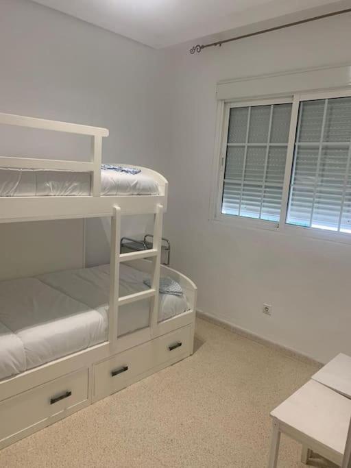 Vistas Desde Montequinto Apartman Dos Hermanas Kültér fotó